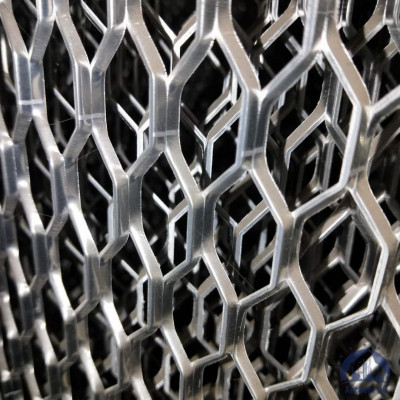 Алюминиевая декоративная просечно-вытяжная сетка 6х30х6,25 мм купить в Пскове