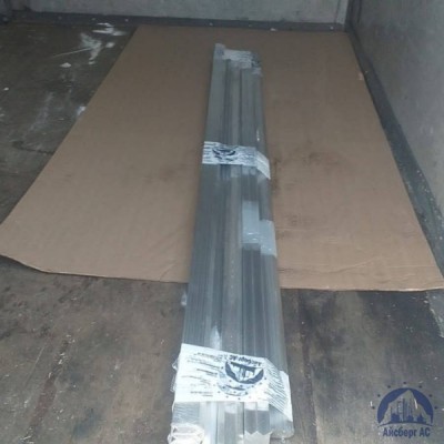 Уголок стальной равнополочный 28х28х3 мм С255 ГОСТ 8509-93 купить в Пскове